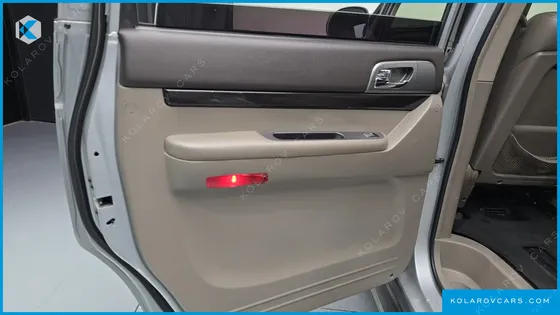 KGM - SSANGYONG KORANDO 4WD OUTDOOR EDITION 9-SEATER