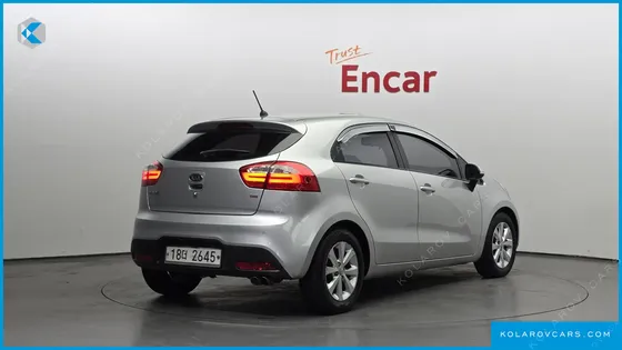 KIA PRIDE 1.6 GDI HATCHBACK