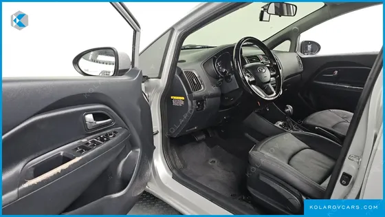 KIA PRIDE 1.4 MPI HATCHBACK