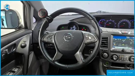 KGM - SSANGYONG KORANDO 4WD CHATEAU 11-SEATER