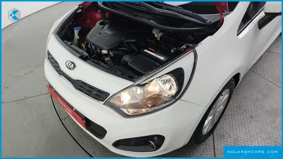 KIA PRIDE 1.6 GDI HATCHBACK