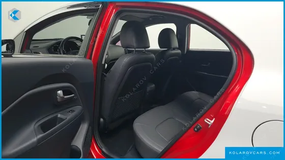 KIA PRIDE 1.6 GDI HATCHBACK