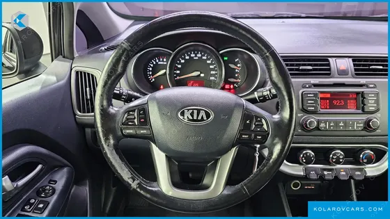 KIA PRIDE 1.4 MPI SEDAN