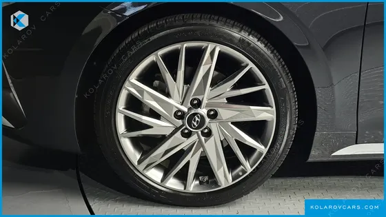 HYUNDAI GRANDEUR 3.3