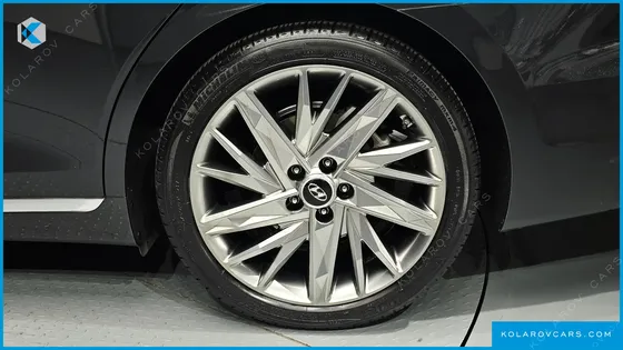 HYUNDAI GRANDEUR 3.3