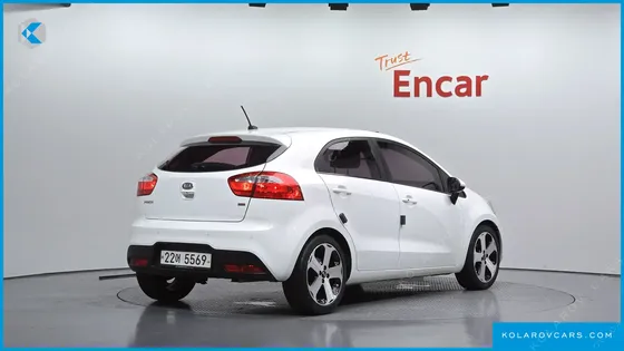 KIA PRIDE 1.6 GDI HATCHBACK