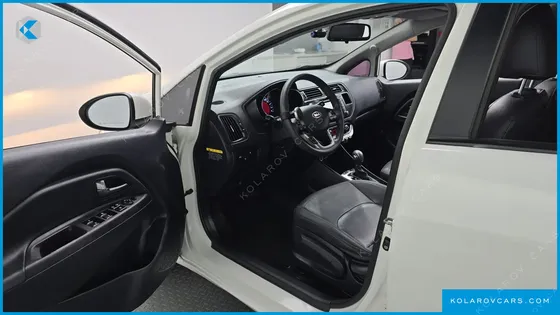 KIA PRIDE 1.6 GDI HATCHBACK