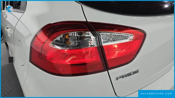 KIA PRIDE 1.6 GDI HATCHBACK
