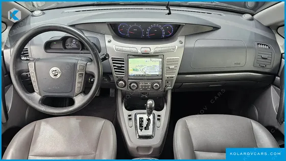 KGM - SSANGYONG KORANDO 2WD LT 9-SEATER