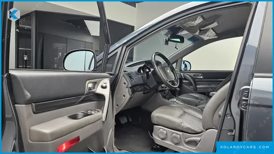 KGM - SSANGYONG KORANDO 2WD LT 9-SEATER