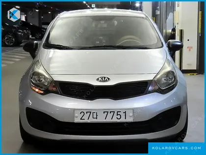 KIA PRIDE 1.4 MPI SEDAN