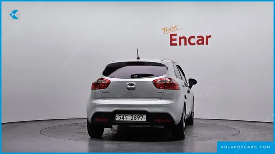 KIA PRIDE 1.6 GDI HATCHBACK