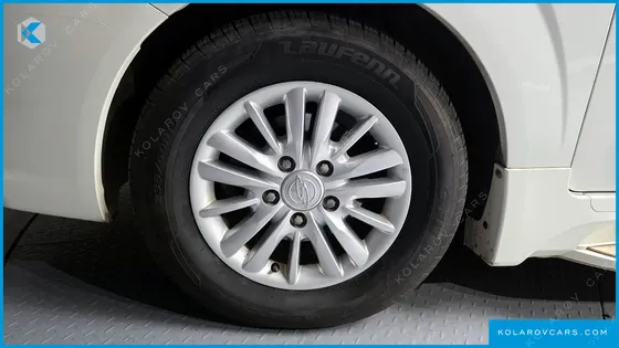KGM - SSANGYONG KORANDO 4WD LT 11-SEATER