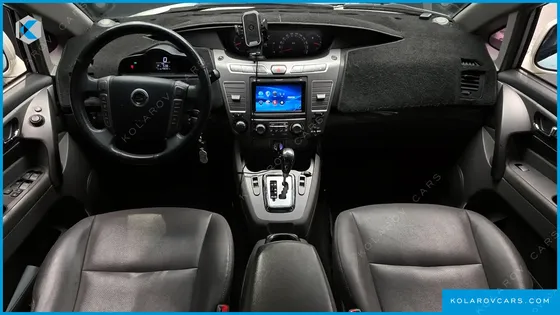 KGM - SSANGYONG KORANDO 4WD LT 11-SEATER