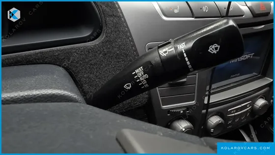 KGM - SSANGYONG KORANDO 4WD LT 11-SEATER