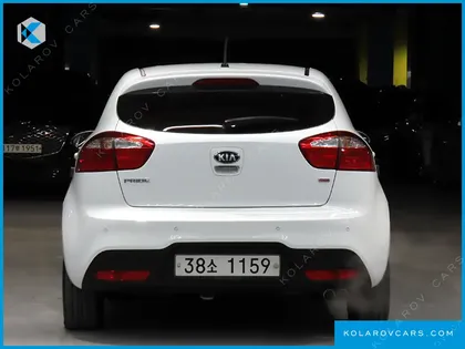 KIA PRIDE 1.6 GDI HATCHBACK