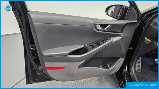 HYUNDAI IONIQ Q