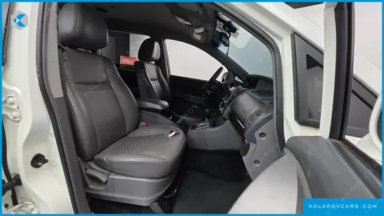 KGM - SSANGYONG KORANDO 4WD TX 11-SEATER