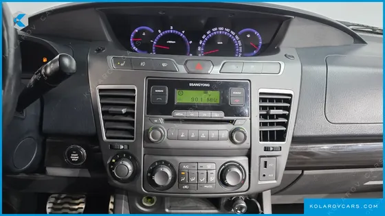 KGM - SSANGYONG KORANDO 4WD TX 11-SEATER