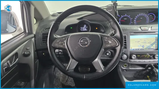 KGM - SSANGYONG KORANDO 4WD TX 9-SEATER