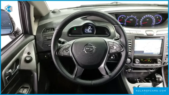 KGM - SSANGYONG KORANDO 4WD OUTDOOR EDITION 9-SEATER