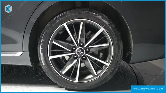 HYUNDAI GRANDEUR 2.5