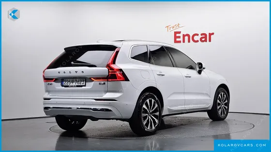 VOLVO XC60 B5 ULTRA BRIGHT