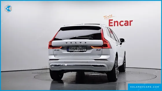 VOLVO XC60 B5 ULTRA BRIGHT