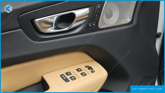 VOLVO XC60 B5 ULTRA BRIGHT