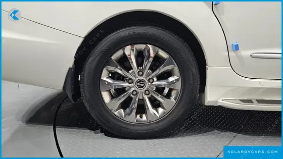KGM - SSANGYONG KORANDO 4WD OUTDOOR EDITION 9-SEATER