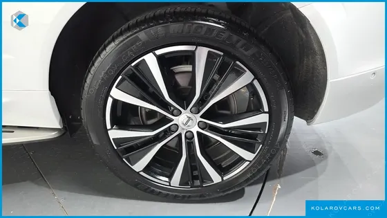 VOLVO XC60 B6 ULTIMATE BRIGHT
