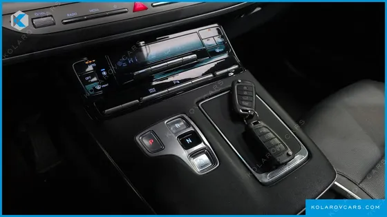 HYUNDAI GRANDEUR 3.0 LPI RENT CAR