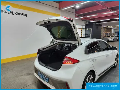 HYUNDAI IONIQ Q