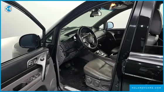 KGM - SSANGYONG KORANDO 2WD EXTREME 11-SEATER