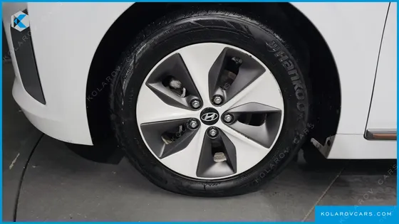 HYUNDAI IONIQ Q