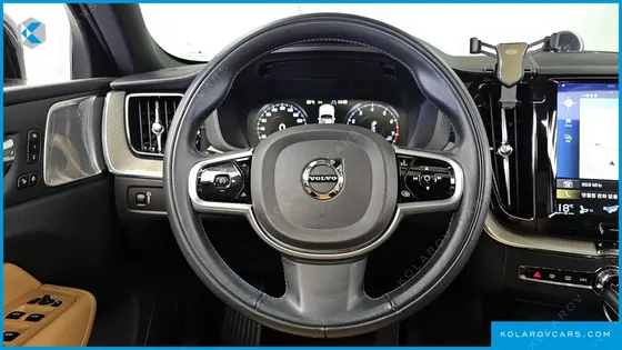 VOLVO XC60 T6 INSCRIPTION