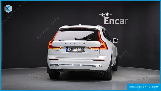 VOLVO XC60 B5 ULTIMATE BRIGHT