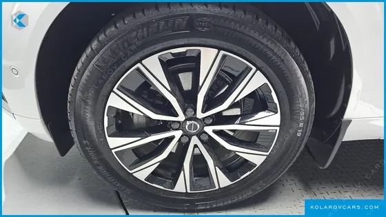VOLVO XC60 B5 ULTIMATE BRIGHT