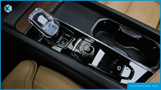 VOLVO XC60 B5 ULTIMATE BRIGHT