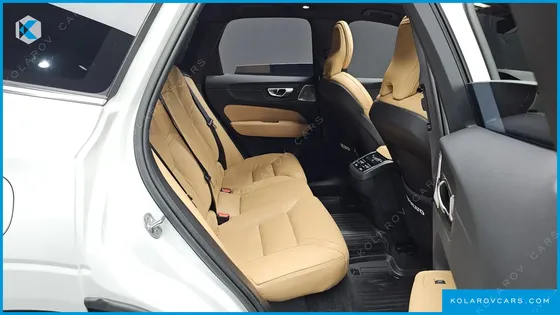 VOLVO XC60 B5 ULTIMATE BRIGHT