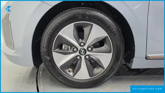 HYUNDAI IONIQ Q
