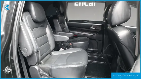 KGM - SSANGYONG KORANDO 4WD CHATEAU 9-SEATER