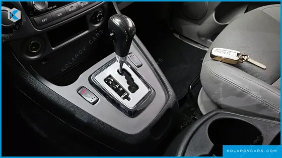 KGM - SSANGYONG KORANDO 4WD CHATEAU 9-SEATER