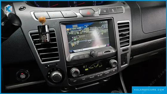 KGM - SSANGYONG KORANDO 4WD CHATEAU 9-SEATER