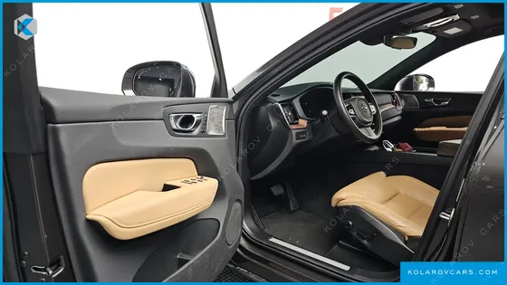VOLVO XC60 T8 ULTRA BRIGHT