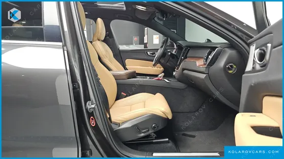 VOLVO XC60 T8 ULTRA BRIGHT
