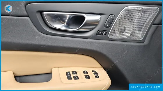 VOLVO XC60 T8 ULTRA BRIGHT
