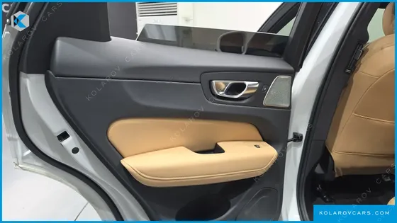 VOLVO XC60 T8 ULTIMATE BRIGHT