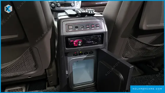 KGM - SSANGYONG KORANDO 4WD CHATEAU 11-SEATER