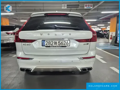 VOLVO XC60 B5 INSCRIPTION